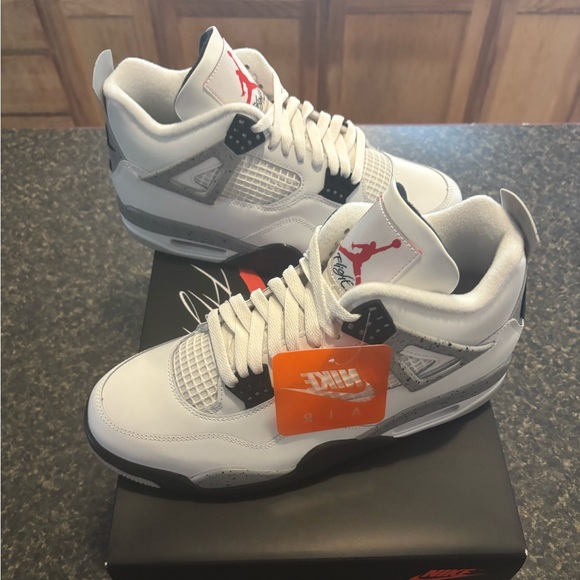 JORDAN 4 RETRO OG \'WHITE CEMENT\' 2025